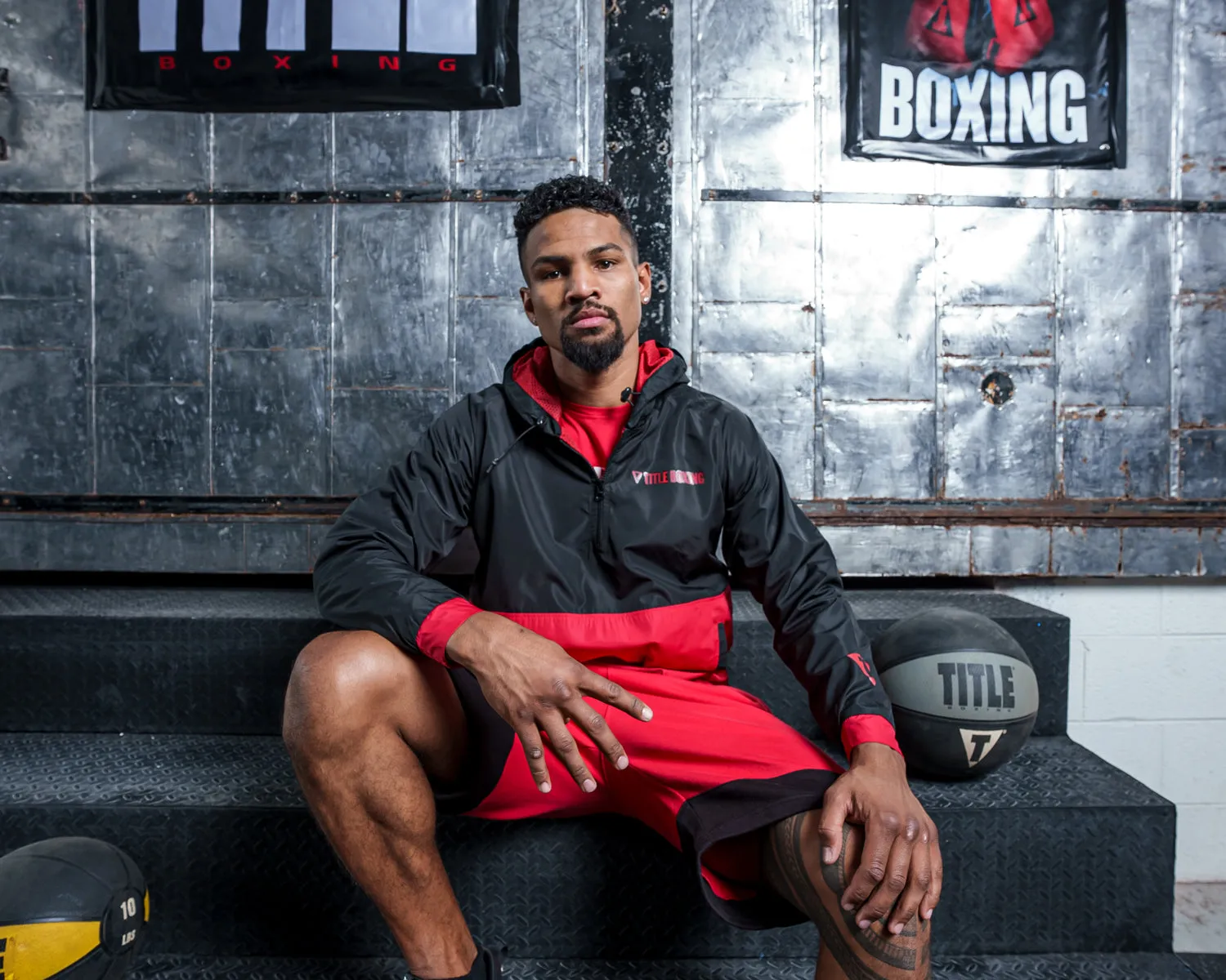TITLE Boxing Two Tone Wind Jacket
