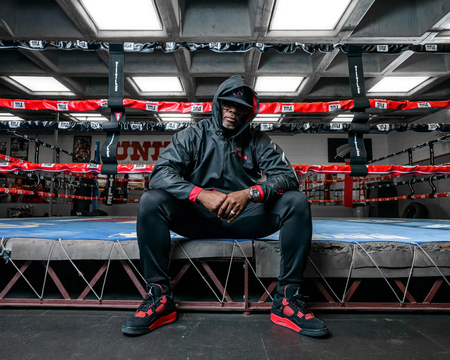 TITLE Boxing Two Tone Wind Jacket